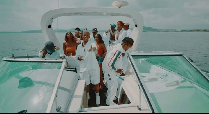 Ki Uganda Kinyuma featuring Omega 256,Feffe Bussi and Mark Da Urban 