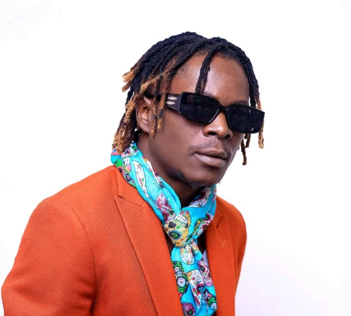 Kyesuubo (Snippet) featuring Red Mo