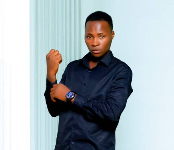 Eliastonics De Junior